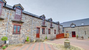 Unclassified image, 3 of 15, button - The Stable (Aberystwyth)