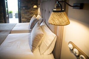 Luxury Villa, 2 Bedrooms, Valley View | Premium bedding, desk, soundproofing, free WiFi - Casona de Labrada (A Pontenova)