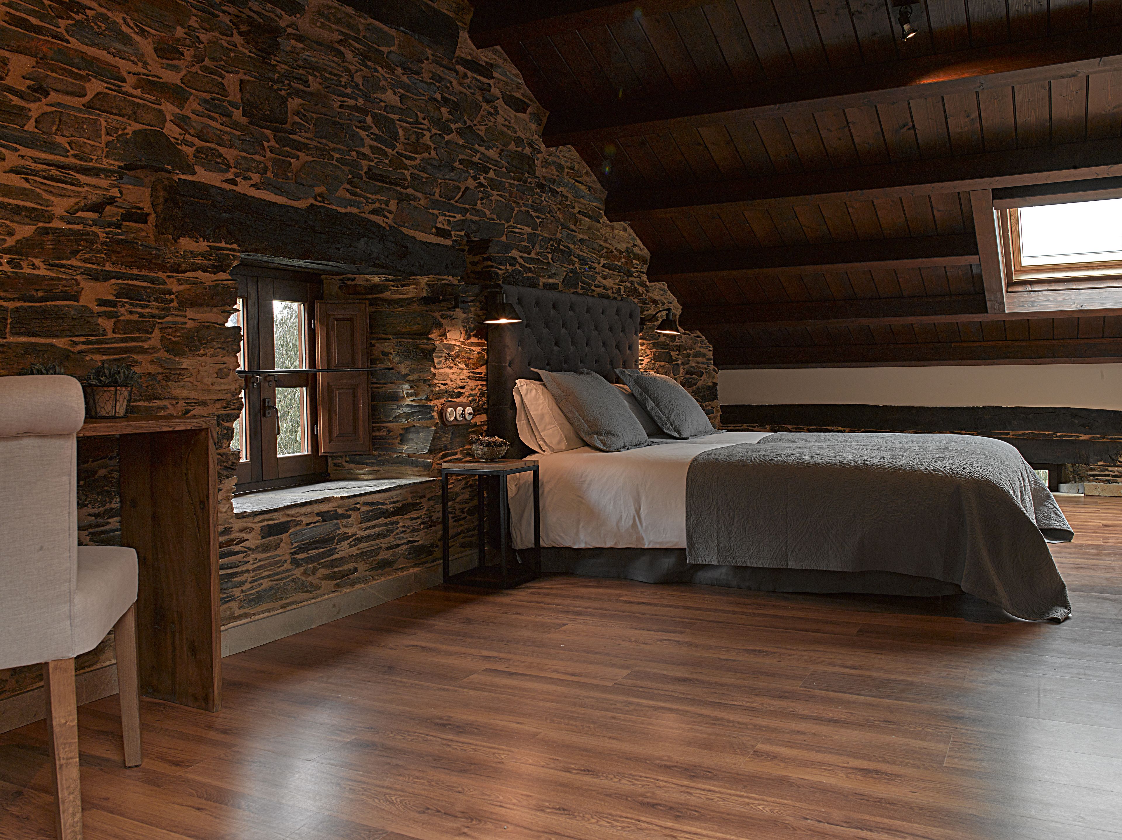 Familie suite | Luxe beddengoed, een bureau, geluiddichte muren, gratis wifi