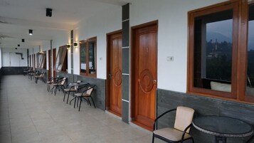 Superior Villa, 6 Bedrooms, Mountain View, Garden Area | Terrace/patio