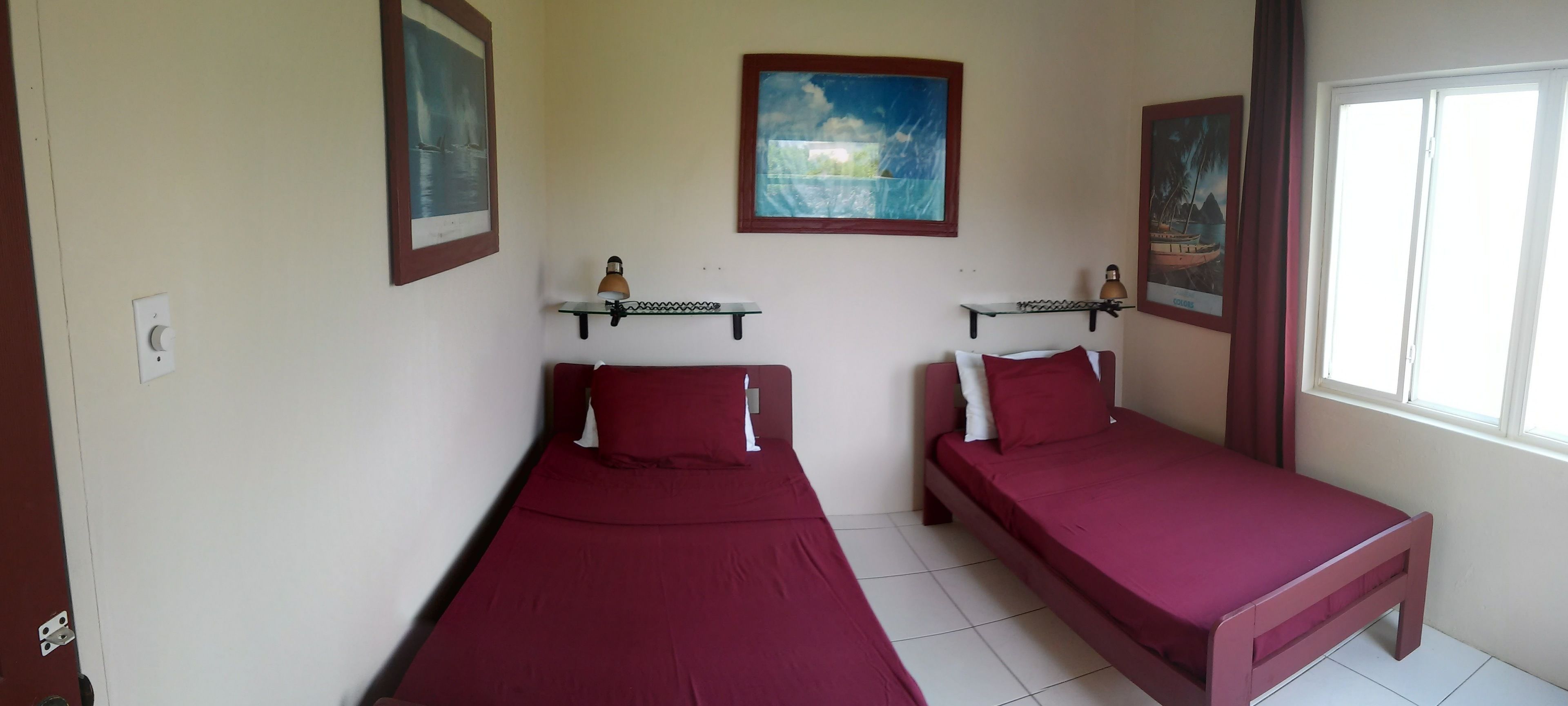 1 bedroom apartment  | living area | flat-screen tv, netflix