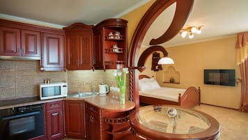 Deluxe-Apartment, 1 King-Bett, Nichtraucher, Whirlpool | Eigene KĂŒche