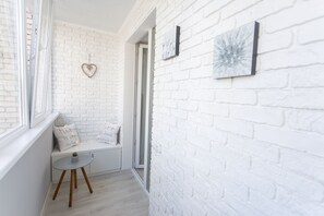 Studio Suite Eksklusif, 1 Tempat Tidur Queen dengan tempat tidur Sofa, Bebas Asap Rokok | Pemandangan dari kamar