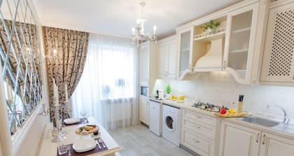 Royal Suite near Lake