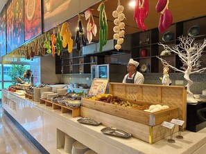 Buffet déjeuner servi en supplément en semaine