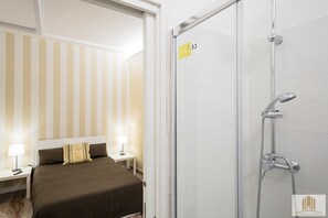 Double Room, Private Bathroom | Free cribs/infant beds, free WiFi, bed sheets - B&B Pallotta (Macerata)