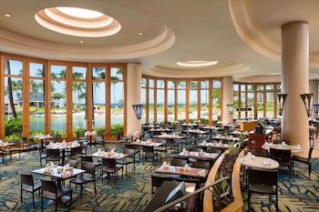 Daily to-go breakfast for a fee at Hilton Grand Vacations Club Ocean Tower Waikoloa Village