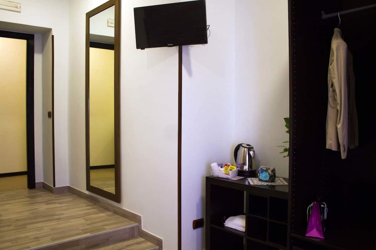 Habitación doble de diseñador, balcón | Servicios de la habitación