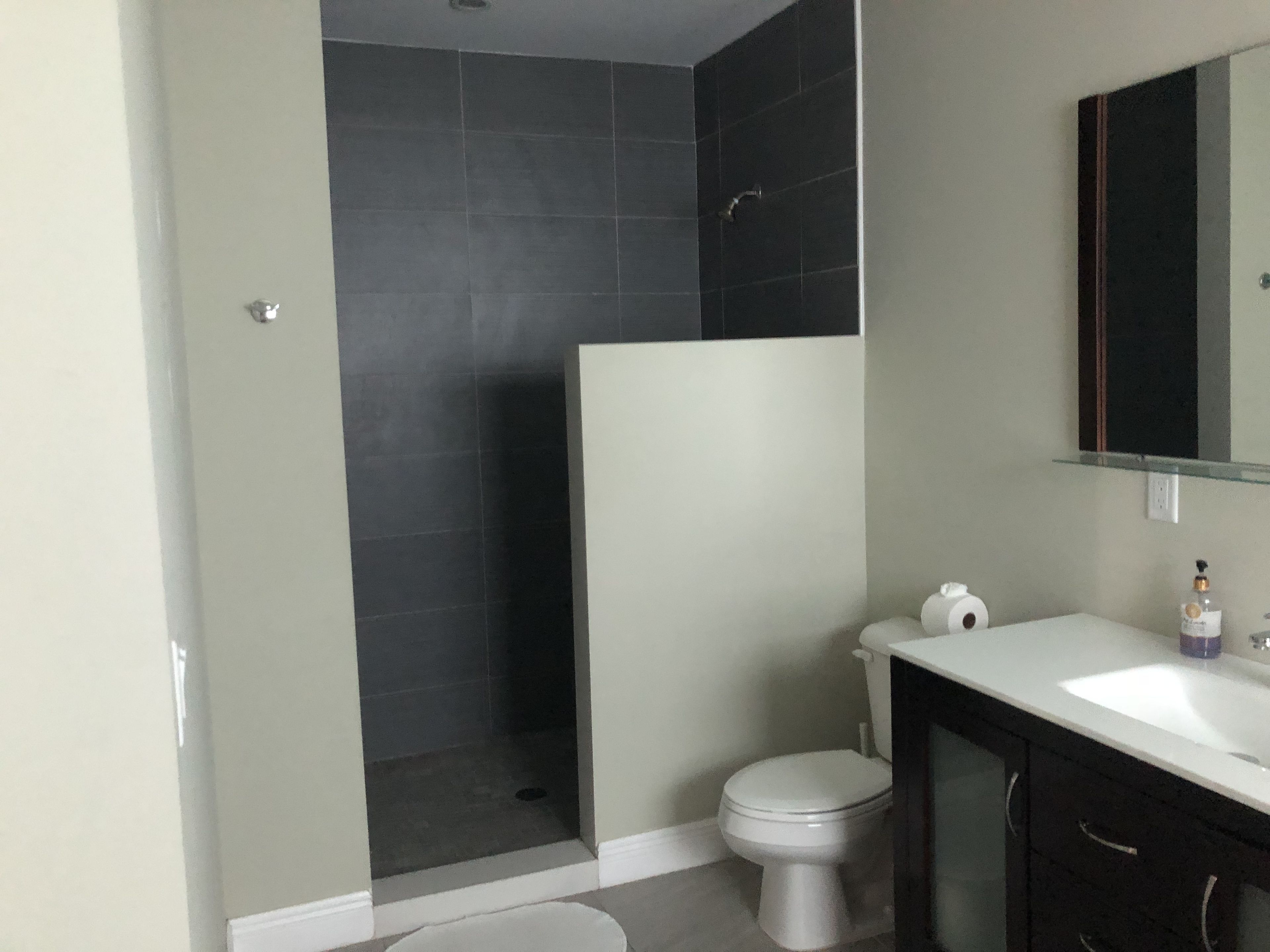 House, 4 Bedrooms | Bathroom