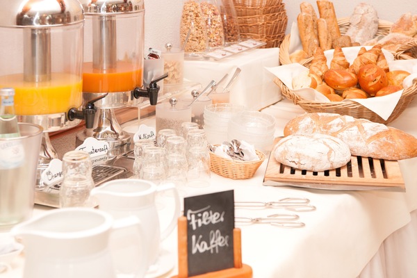 Tägliches inbegriffenes Frühstücksbuffet