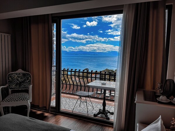 Comfort Double Room | View from room - Assos Longevity Hotel (Ayvacik)