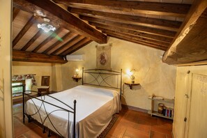 1 bedroom, iron/ironing board, WiFi