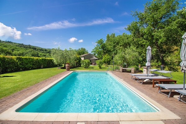 Pool - Cottage with private pool and Jacuzzi corner, ideal atmosphere for romantic couples and honeymooners (Castiglion Fiorentino)