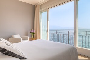 3 Schlafzimmer, Schreibtisch, schallisolierte Zimmer