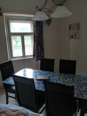 Dining - Holiday home Favorite Vendéghaz (Poroszló)