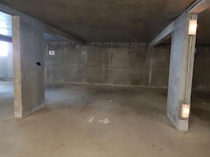 Combined shower/bathtub, hair dryer