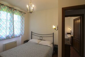 2 quartos, ferros/tábuas de passar roupa, Wi-Fi