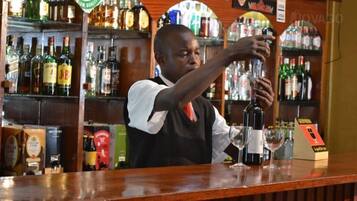 Bar (in der Unterkunft)