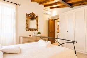 2 habitaciones, tabla de planchar con plancha y wifi 