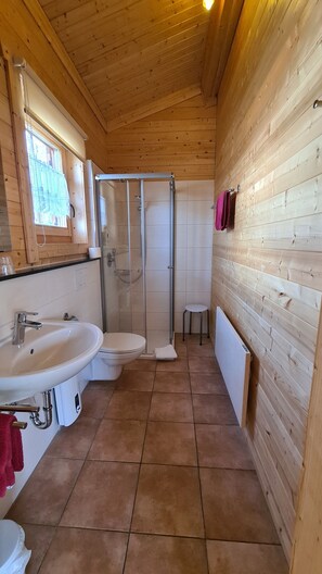 Basic Chalet | Bathroom | Shower - Landgasthof Gänsberg (Wiesloch)