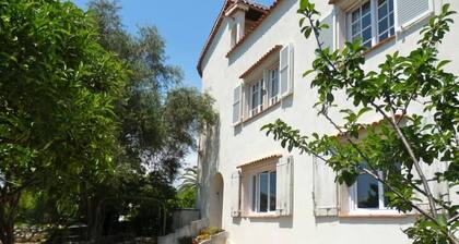 House with garden on the French Riviera