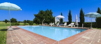Typical farmhouse with private swimming pool and large outdoor area. Situated near the village of Fo