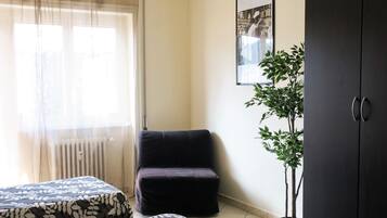 2 bedrooms, desk, soundproofing, iron/ironing board