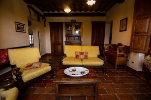 Fireplace, stereo