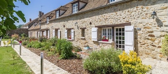 Domaine des Trois ChĂąteaux