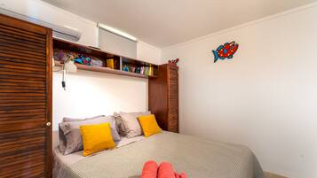 3 bedrooms, in-room safe, desk, iron/ironing board