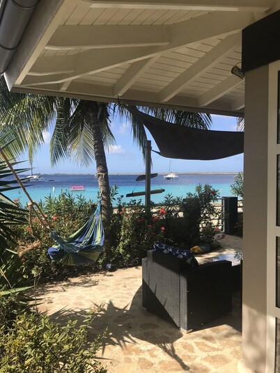 Spectacular ocean front villa directely on Playa Lechi ! 8 min walk to town.