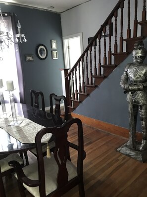 컴포트 하우스, 침실 3개, 테라스, 정원 전망 | 객실 내 식사 공간