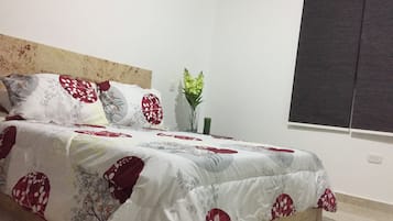 Kahden hengen standard-huone, 1 makuuhuone, tupakointi kielletty | Ylelliset vuodevaatteet, Tempur Pedic -patjalliset sängyt