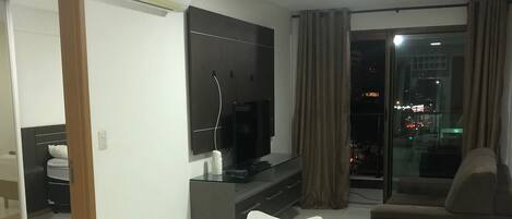 Comfort Apartment, 1 Double Bed, Accessible | Living room | LCD TV