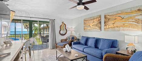 Télévision, lecteur de DVD, chaîne hi-fi, espaces bureaux