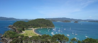 Beachfront Escape - Tapeka Beach Bach