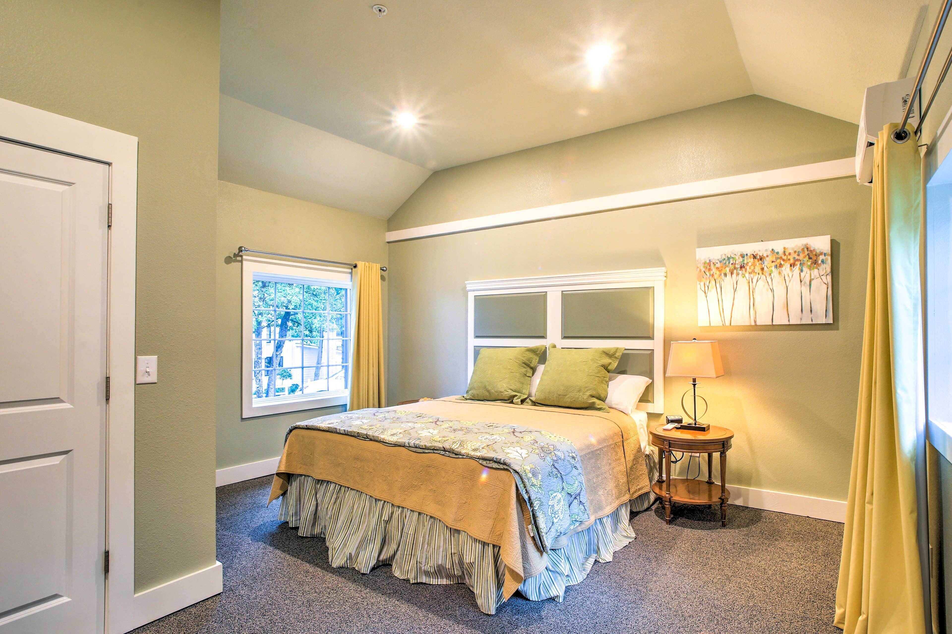 1 bedroom, iron/ironing board, internet, bed sheets