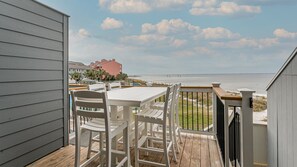 Outdoor dining - Spacious condo with sleeping loft - Sleeps 10 on Pensacola Bay - San Deluna 29 (Pensacola Beach)