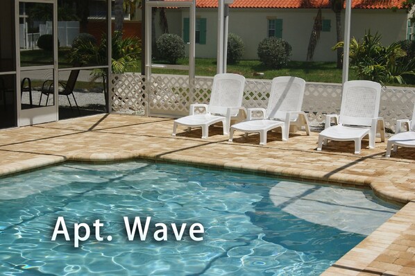 Outdoor pool, a heated pool - Apartment Wave Cape Coral/Beach Resort (Cape Coral)