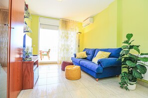 TV - Gaya - Apartment for 4 people in Cambrils (Cambrils)