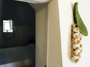 3 dormitoris, escriptori, planxa i posts de planxar i wifi gratuïta 