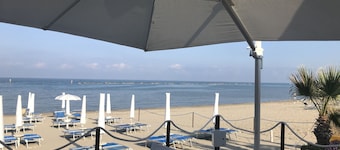 Wohnung 150 Meter vom Meer entfernt mit Terrasse und eigenem Garten.<br><br>