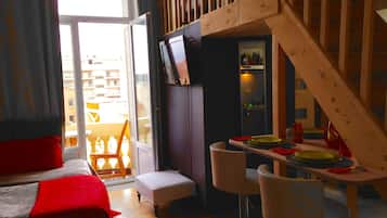 2 chambres, fer et planche à repasser, Wi-Fi gratuit, draps fournis