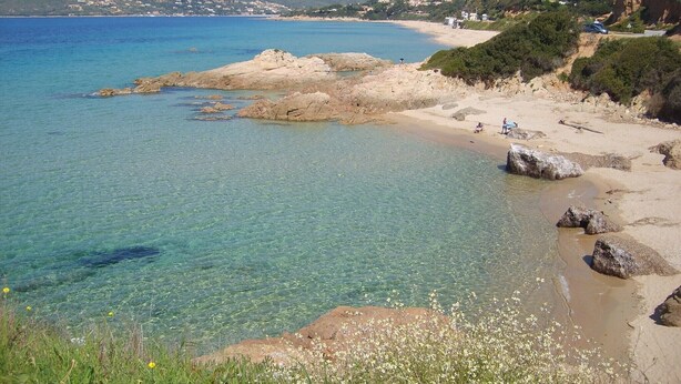 A coastal landscape with clear waters, rocky shorelines, and distant hills. - CHARMING VILLA,UP-MARKET,PANORAMIC SEA VIEW, 3MN WALK TO A BEAUTIFUL SAND BEACH (Casaglione)