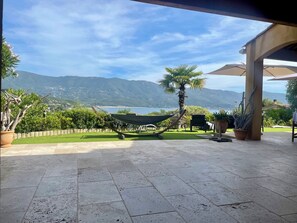 Terrace/patio - CHARMING VILLA,UP-MARKET,PANORAMIC SEA VIEW, 3MN WALK TO A BEAUTIFUL SAND BEACH (Casaglione)