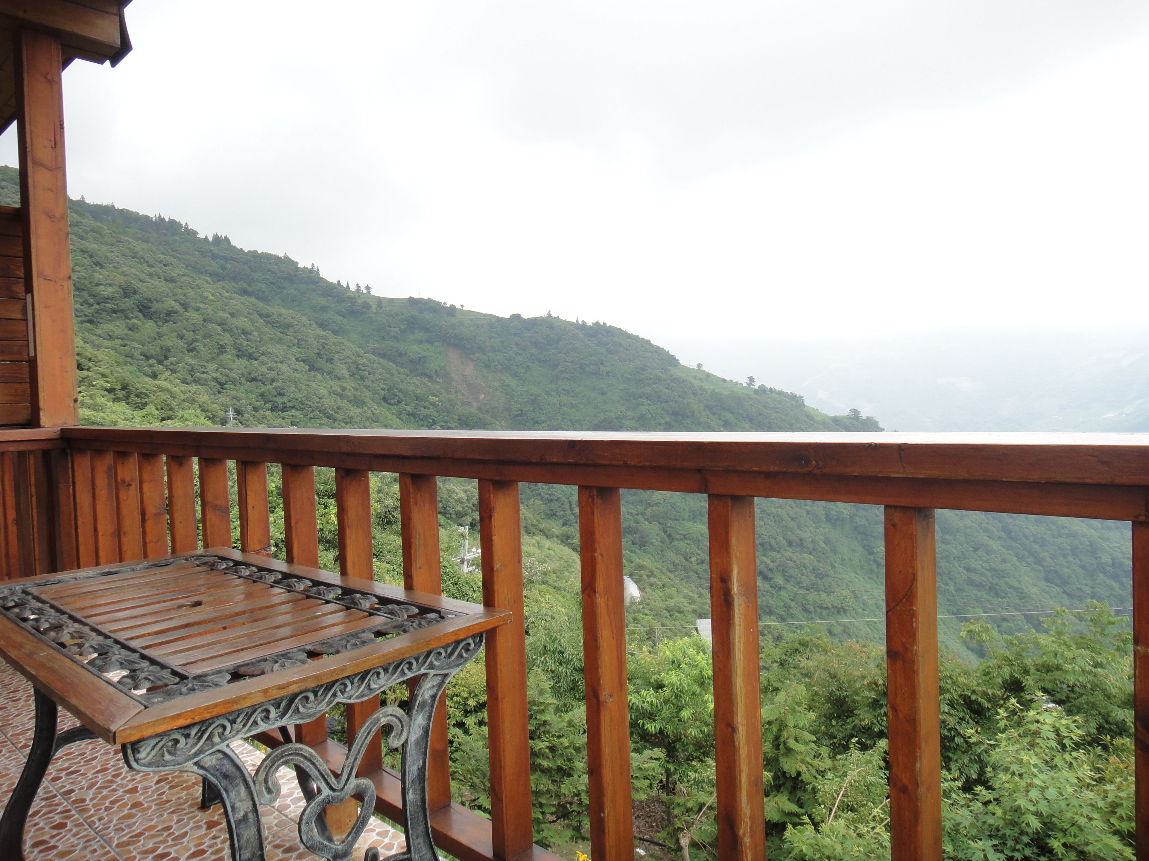 Skrivebord, mørklægningsgardiner, gratis Wi-Fi