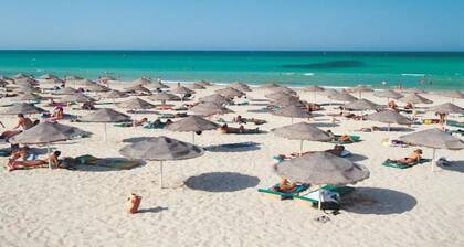 Hochstehende Vermietung am Meer