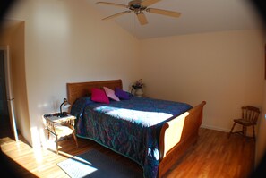 2 chambres, fer et planche à repasser, lit parapluie, Wi-Fi gratuit