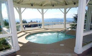 Pool - 'Slopeside Escape' Mtn Lodge; Looking Directly at Ballhooter!! (Snowshoe)