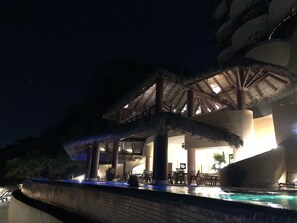 屋外プール、温水プール